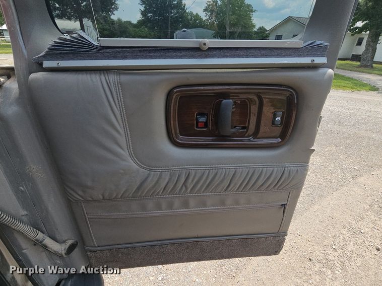 image for item LW9681 2001 GMC Savana G1500  van