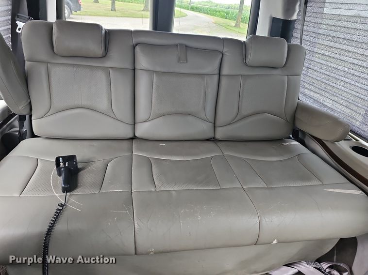 image for item LW9681 2001 GMC Savana G1500  van