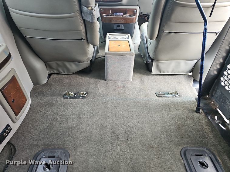 image for item LW9681 2001 GMC Savana G1500  van