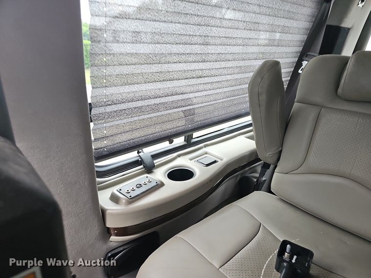 image for item LW9681 2001 GMC Savana G1500  van