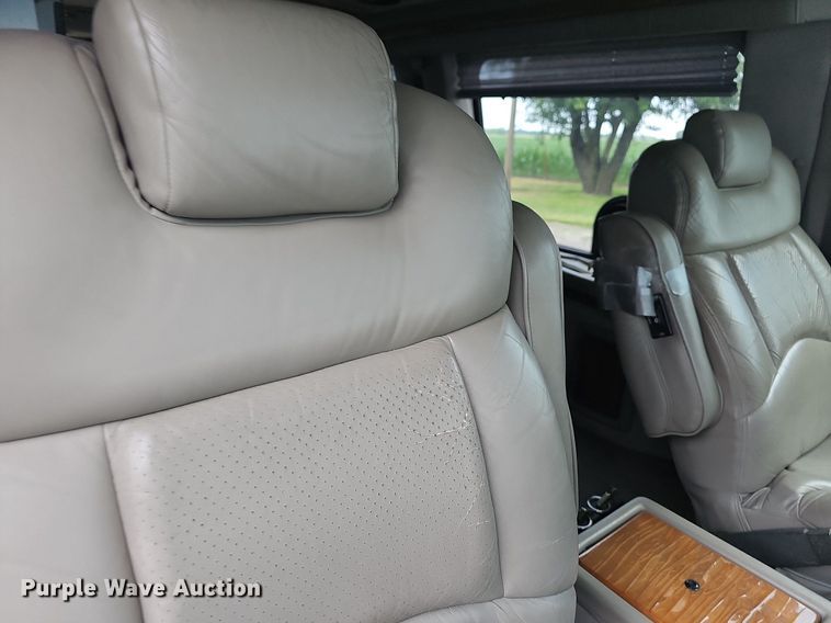 image for item LW9681 2001 GMC Savana G1500  van