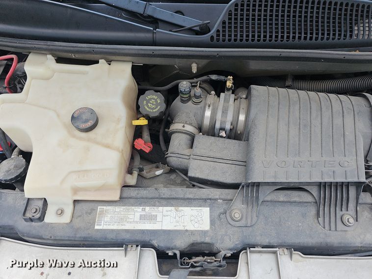 image for item LW9681 2001 GMC Savana G1500  van