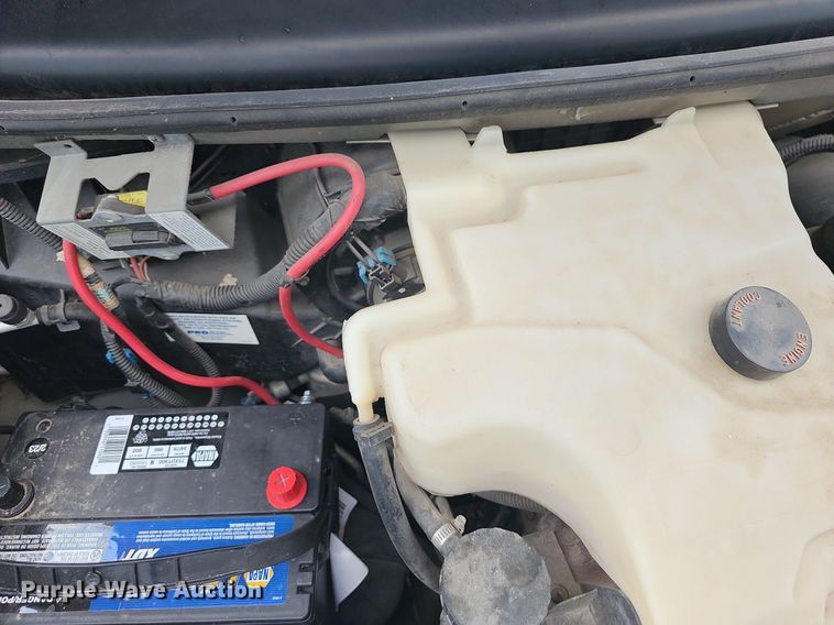 image for item LW9681 2001 GMC Savana G1500  van