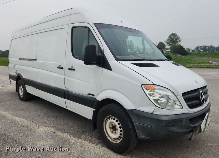 image for item LX9621 2012 Mercedes Benz Sprinter 2500  van