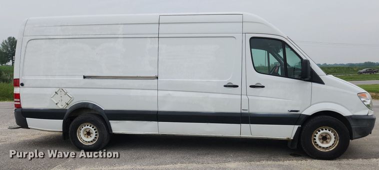image for item LX9621 2012 Mercedes Benz Sprinter 2500  van