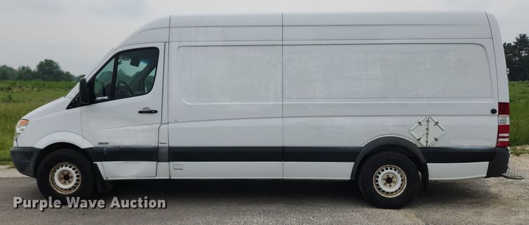 image for item LX9621 2012 Mercedes Benz Sprinter 2500  van