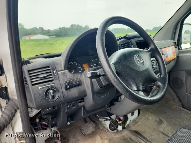 image for item LX9621 2012 Mercedes Benz Sprinter 2500  van