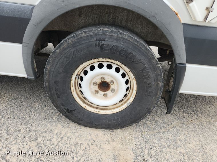 image for item LX9621 2012 Mercedes Benz Sprinter 2500  van