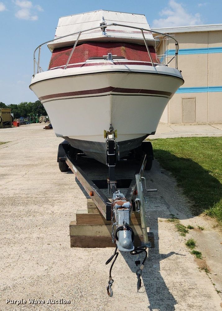 image for item LX9641 1978 Cruiser Villavee  boat