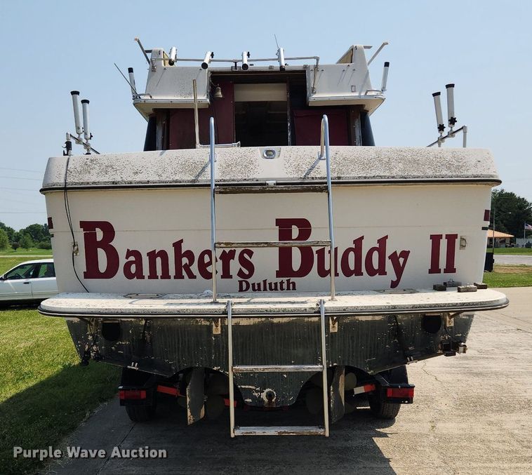 image for item LX9641 1978 Cruiser Villavee  boat