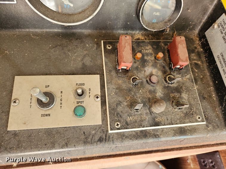 image for item LX9641 1978 Cruiser Villavee  boat