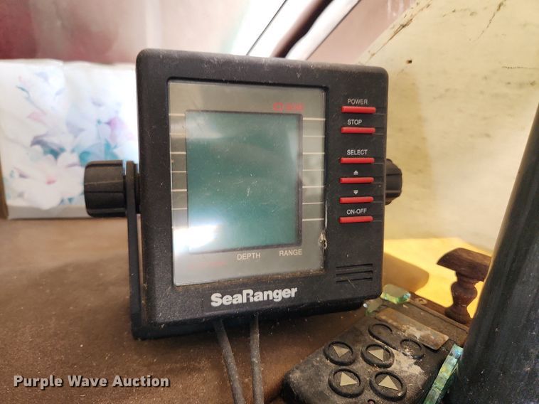 image for item LX9641 1978 Cruiser Villavee  boat