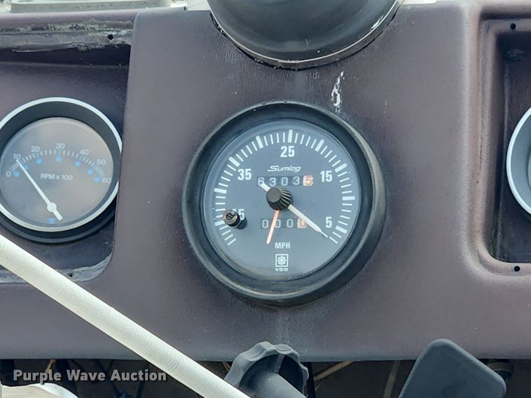 image for item LX9641 1978 Cruiser Villavee  boat