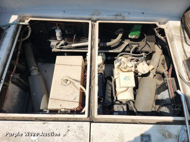 image for item LX9641 1978 Cruiser Villavee  boat