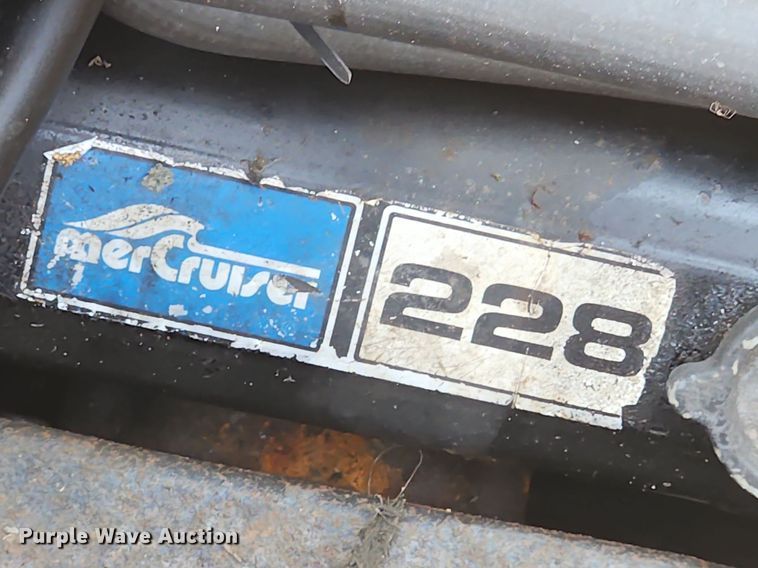 image for item LX9641 1978 Cruiser Villavee  boat