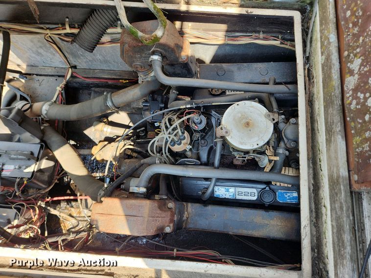 image for item LX9641 1978 Cruiser Villavee  boat