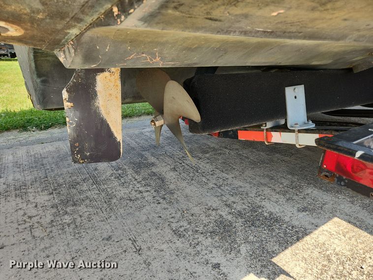 image for item LX9641 1978 Cruiser Villavee  boat