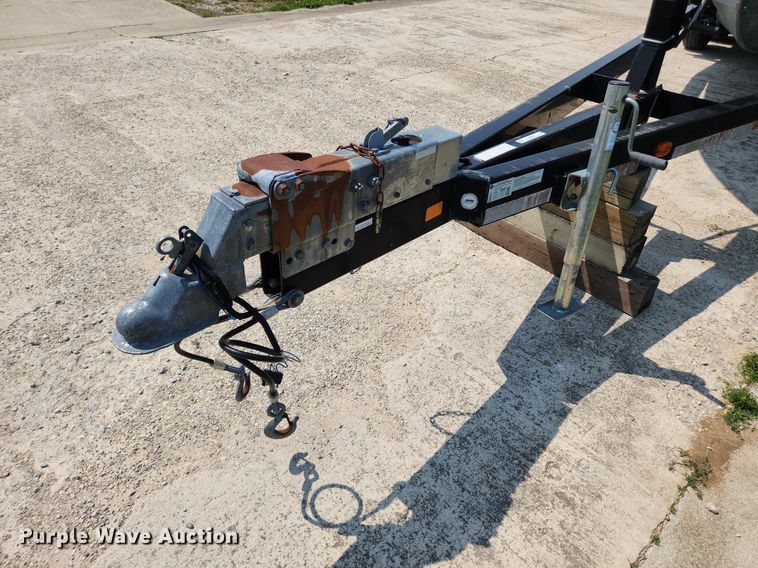 image for item LX9641 1978 Cruiser Villavee  boat