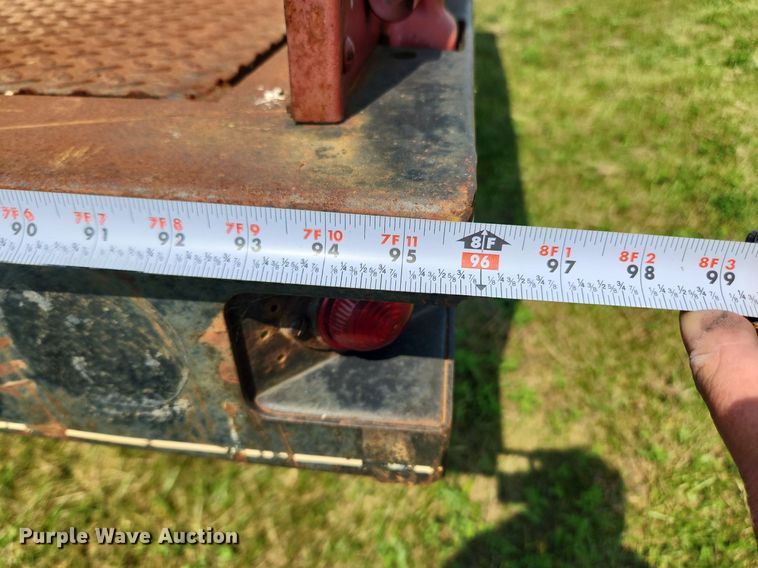 image for item LX9643 1972 International Loadstar 1600  grain truck