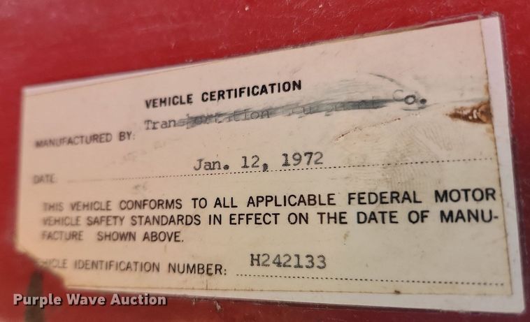 image for item LX9643 1972 International Loadstar 1600  grain truck