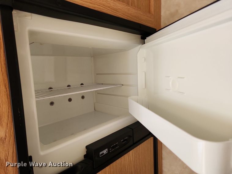 image for item LX9646 2006 K-Z Jag  jobsite trailer