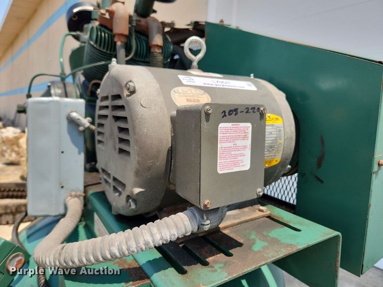 image for item LX9647 Champion VR10-12  air compressor