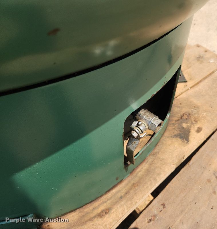 image for item LX9647 Champion VR10-12  air compressor