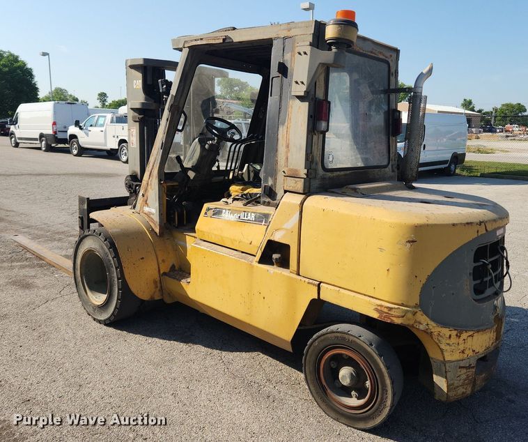 image for item LX9695 Caterpillar DP50K  forklift