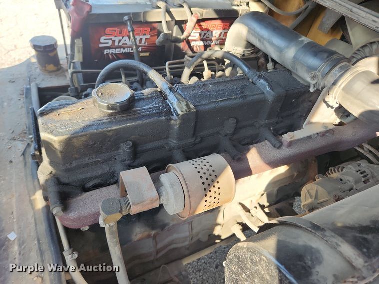 image for item LX9695 Caterpillar DP50K  forklift