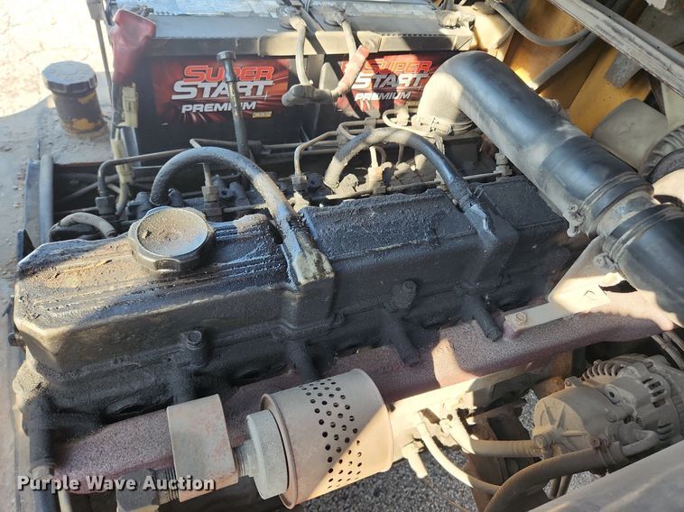 image for item LX9695 Caterpillar DP50K  forklift