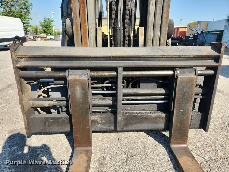 image for item LX9695 Caterpillar DP50K  forklift