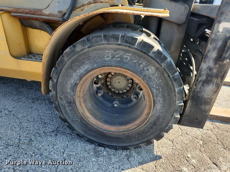 image for item LX9695 Caterpillar DP50K  forklift