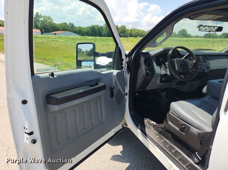 image for item LX9701 2011 Ford F450 Super Duty XL  utility / service truck