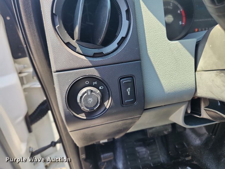 image for item LX9701 2011 Ford F450 Super Duty XL  utility / service truck