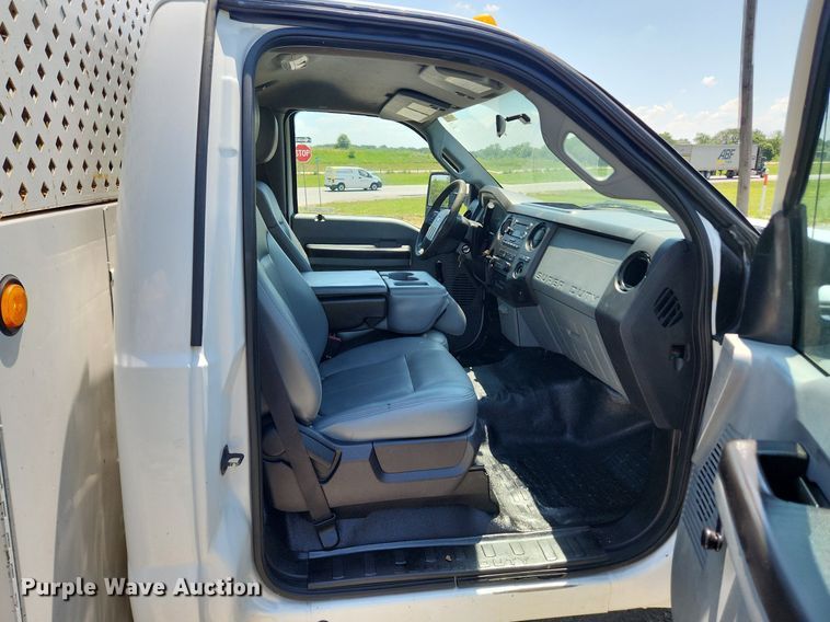 image for item LX9701 2011 Ford F450 Super Duty XL  utility / service truck