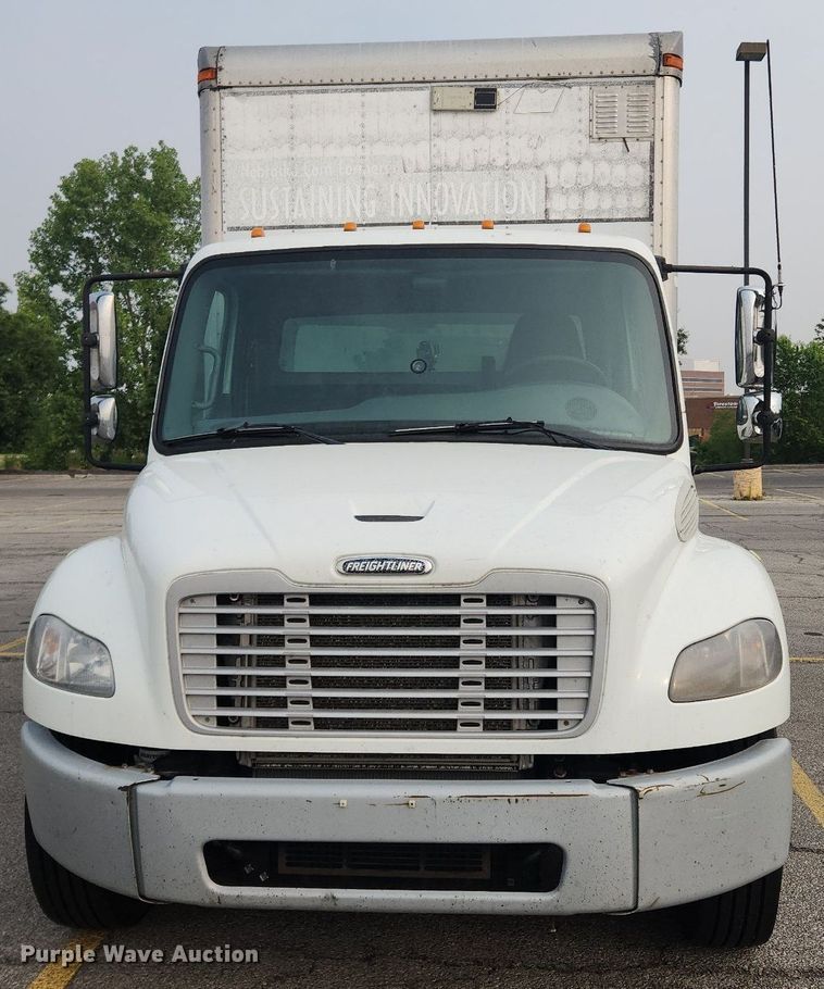 image for item LX9717 2015 Freightliner Business Class M2  box truck
