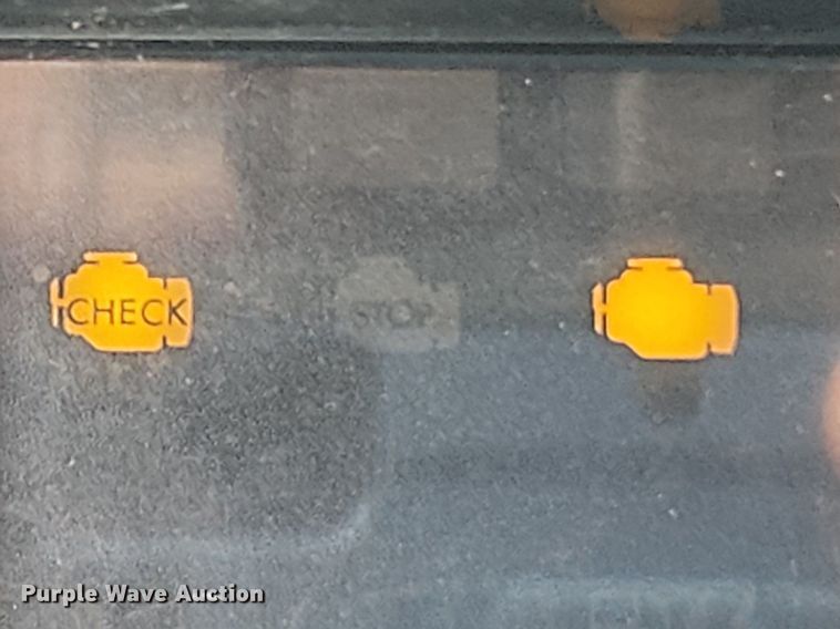 image for item LX9717 2015 Freightliner Business Class M2  box truck