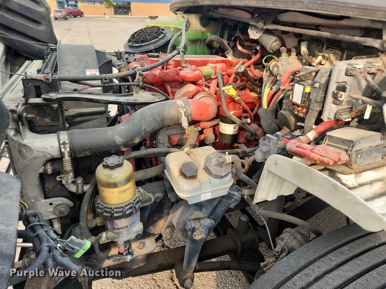 image for item LX9717 2015 Freightliner Business Class M2  box truck