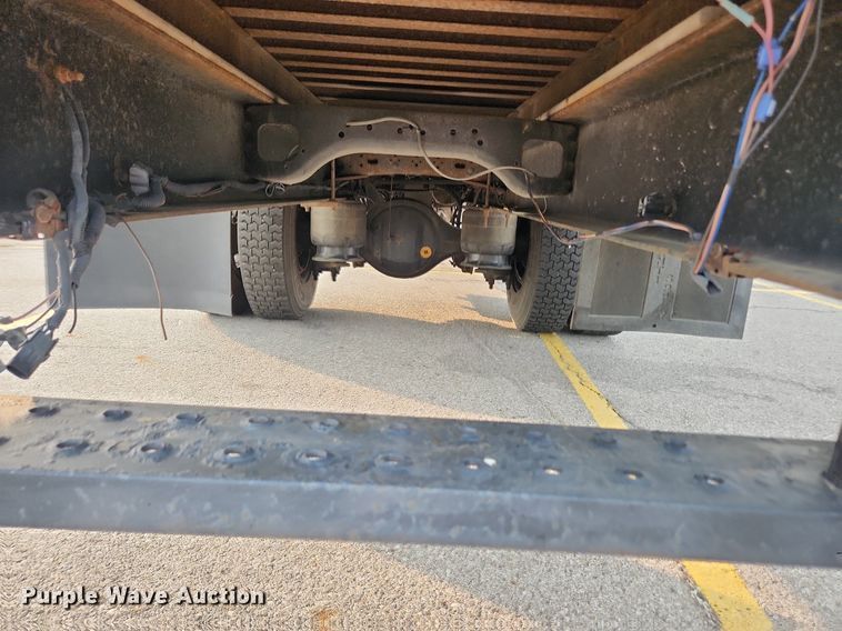 image for item LX9717 2015 Freightliner Business Class M2  box truck