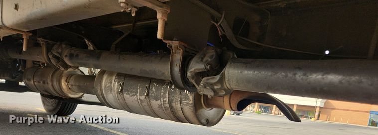 image for item LX9717 2015 Freightliner Business Class M2  box truck