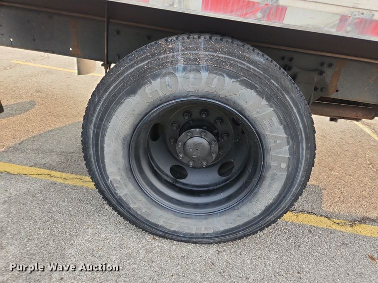 image for item LX9717 2015 Freightliner Business Class M2  box truck