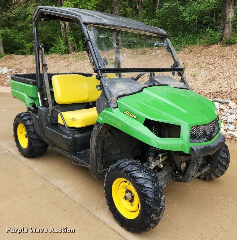 image for item LX9721 2016 John Deere Gator XUV550  utility vehicle