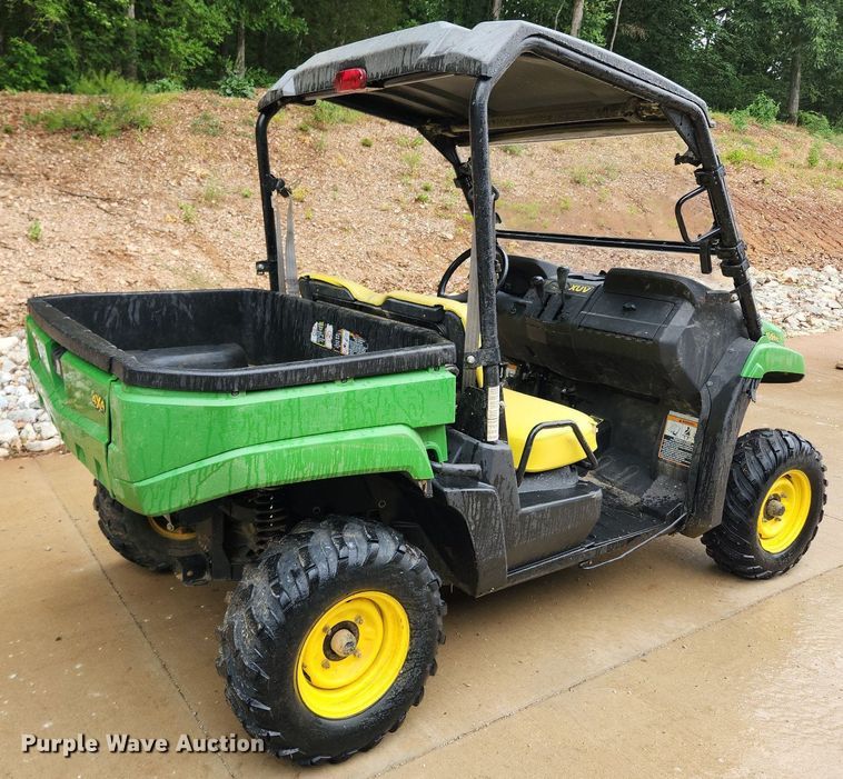 image for item LX9721 2016 John Deere Gator XUV550  utility vehicle