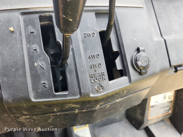 image for item LX9721 2016 John Deere Gator XUV550  utility vehicle