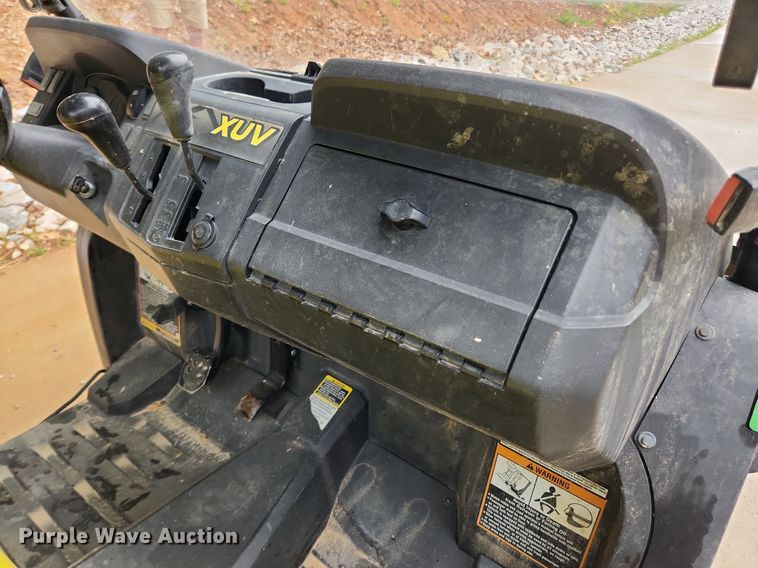 image for item LX9721 2016 John Deere Gator XUV550  utility vehicle
