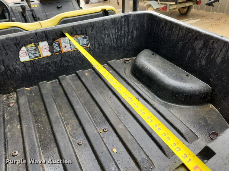 image for item LX9721 2016 John Deere Gator XUV550  utility vehicle