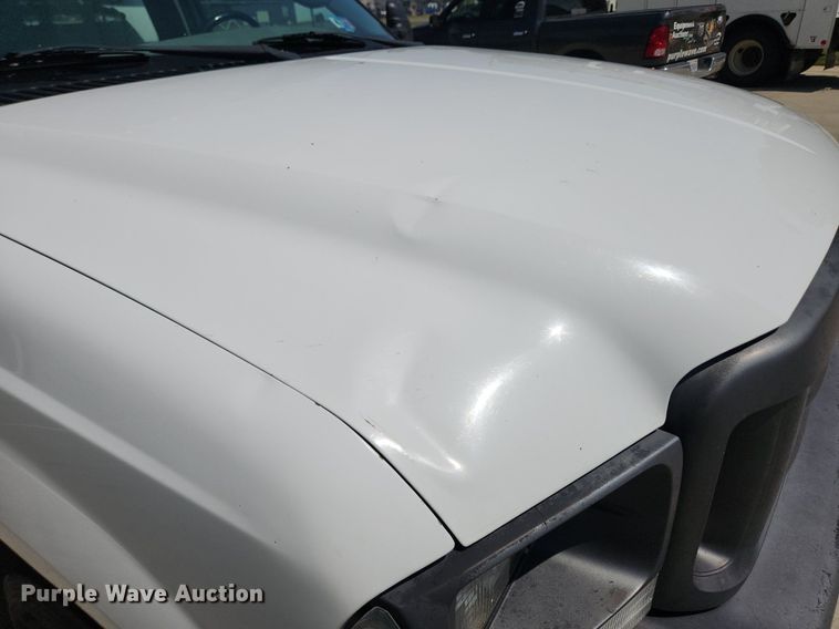 image for item LX9722 2004 Ford F450 Super Duty XL  dump truck