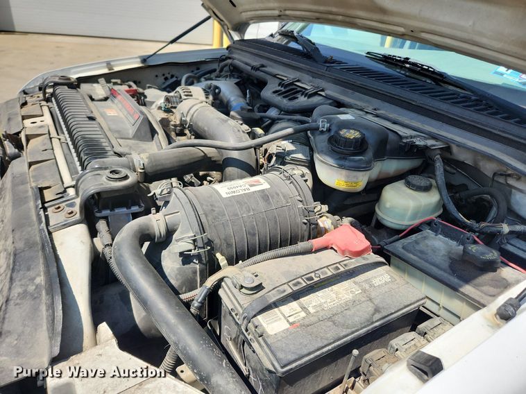 image for item LX9722 2004 Ford F450 Super Duty XL  dump truck