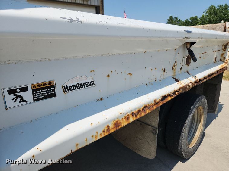 image for item LX9722 2004 Ford F450 Super Duty XL  dump truck