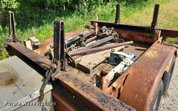 image for item LX9723 1998 LA Woods TR UMPR1 12  pole trailer